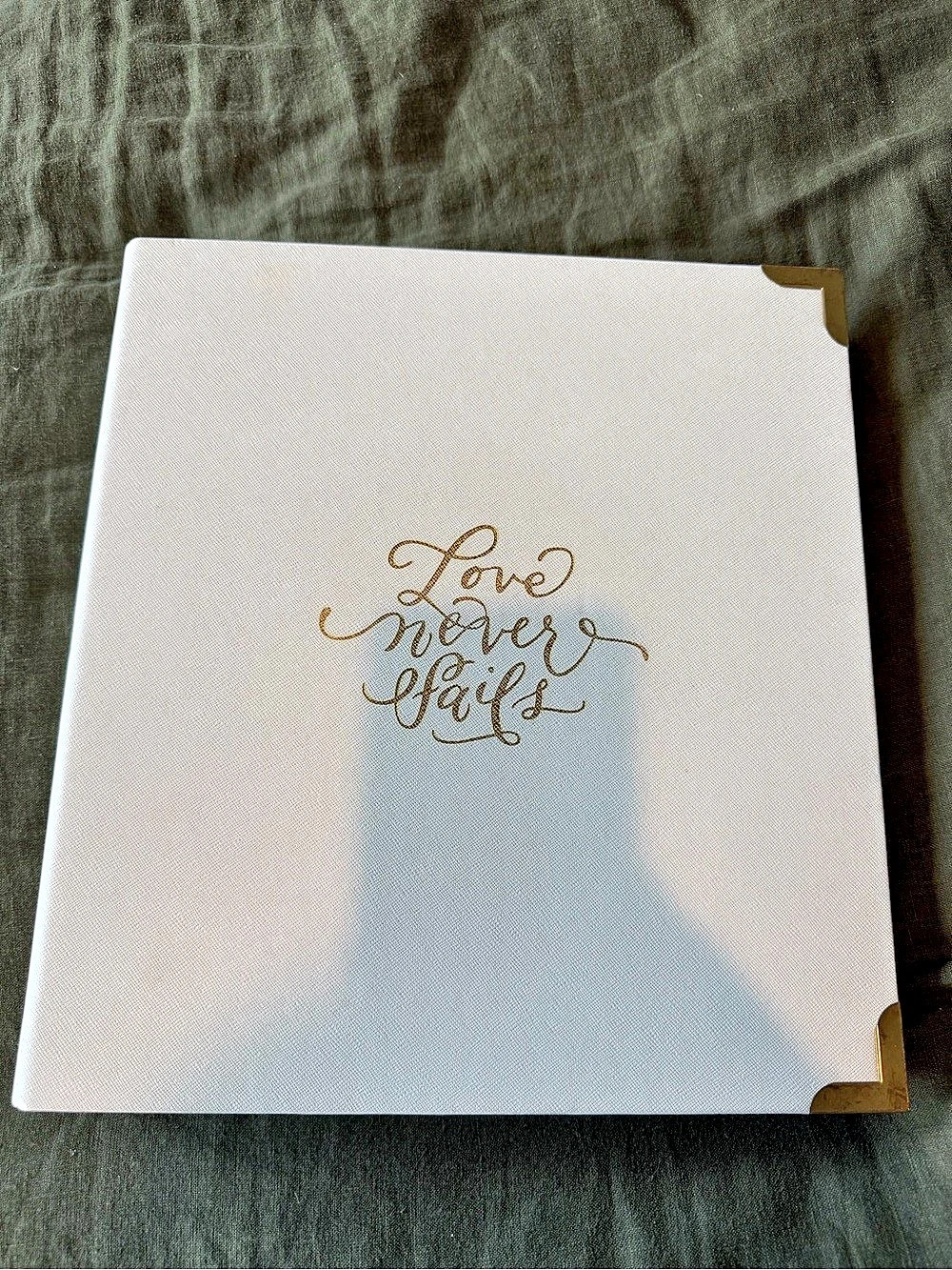 Discontinued Southern Weddings Planner Pink & White